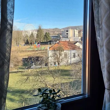 Apartment Ms *